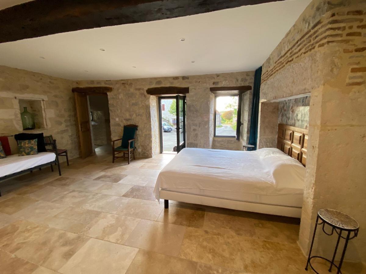 Maison de village, charme et confort Mauroux  Extérieur photo